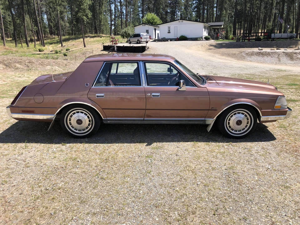1985 Lincoln Continental 7th Gen - Image 7 of 21