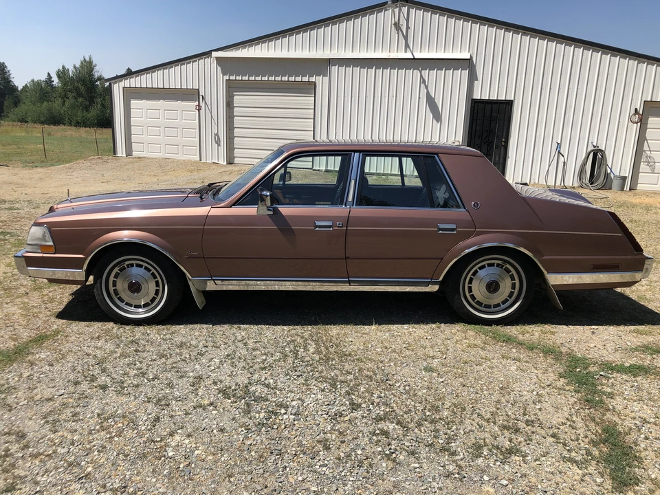 1985 Lincoln Continental 7th Gen - Image 3 of 21