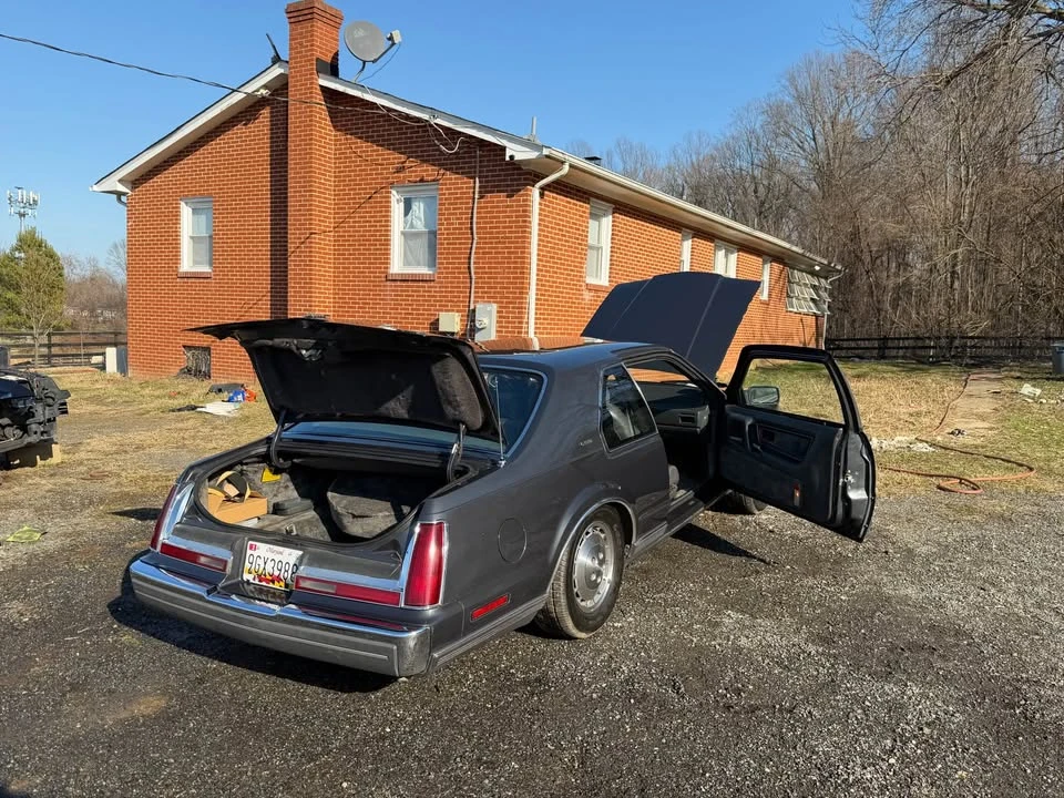 1985 Lincoln Continental Mark VII - Image 14 of 16