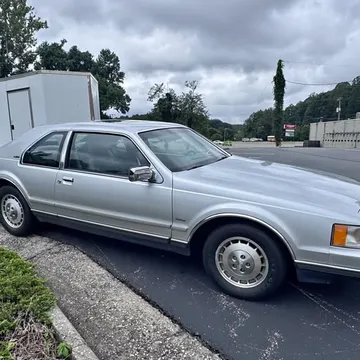 1985 Lincoln Mark VII LSC Sedan 2D