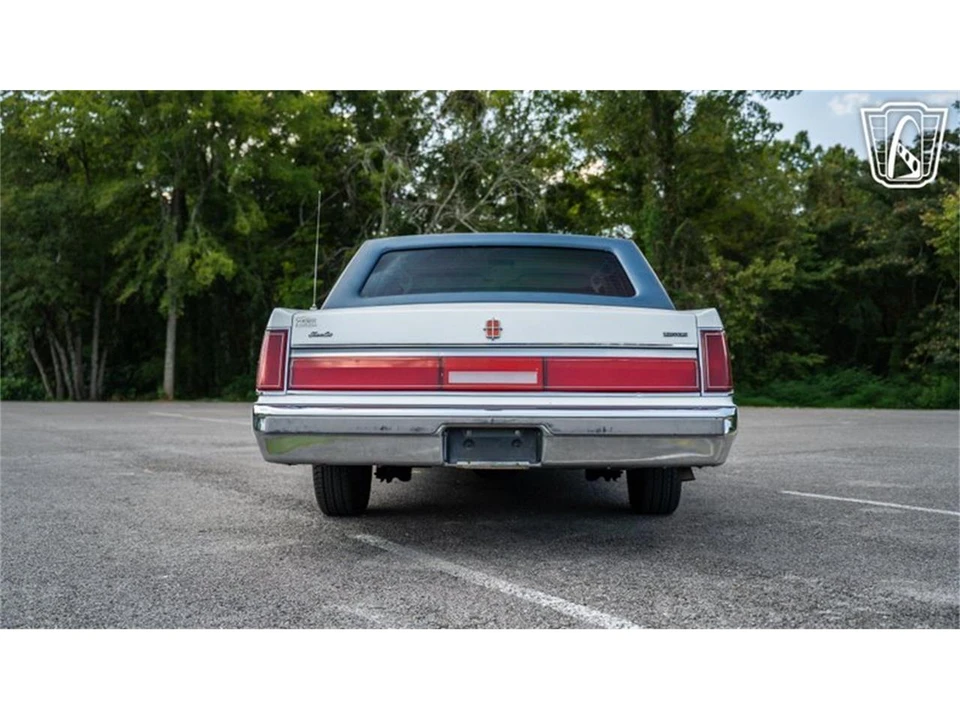 1985 Lincoln Town Car - Image 16 of 31