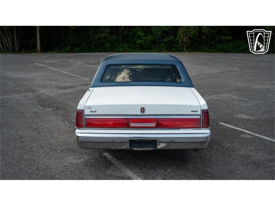1985 Lincoln Town Car - Image 14 of 31