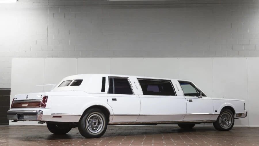 1985 Lincoln Town Car - Image 3 of 12