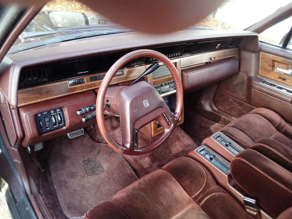 1985 Lincoln Continental 7th Gen - Image 7 of 9
