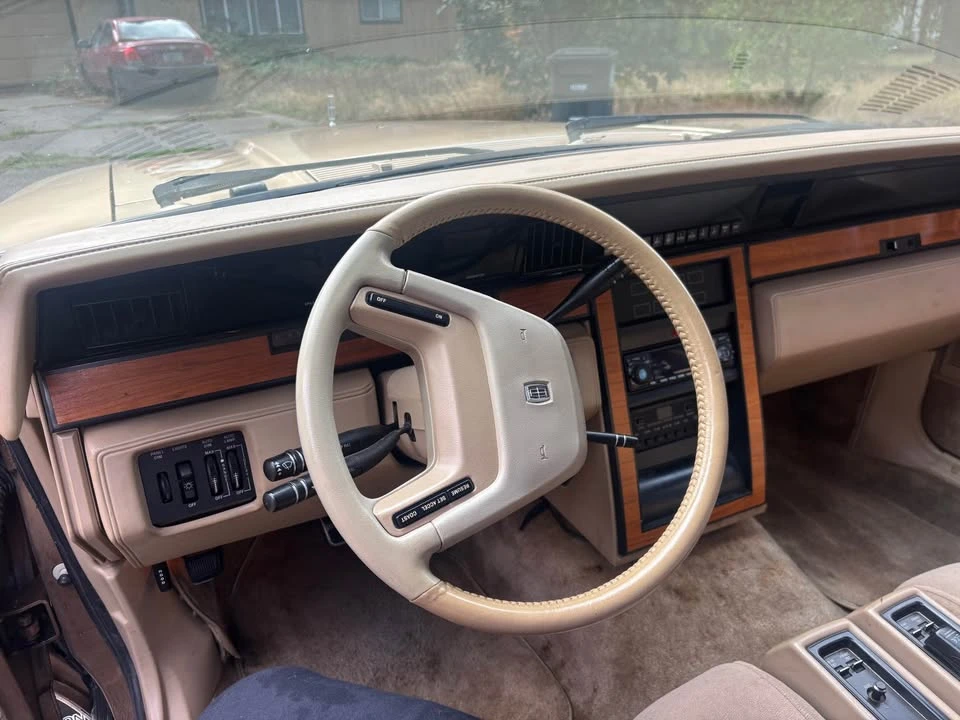 1985 Lincoln Continental 7th Gen - Image 8 of 14