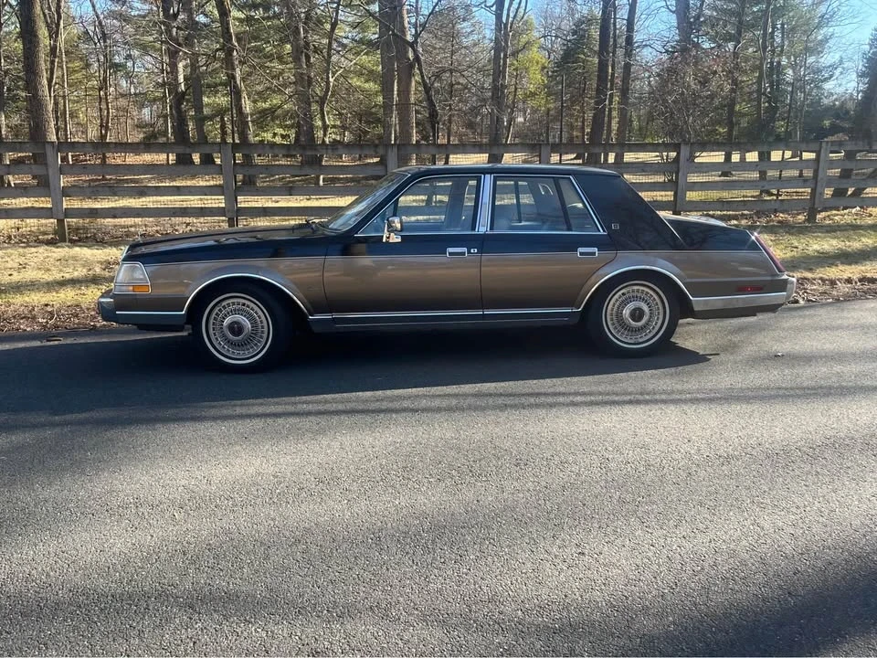 1985 Lincoln Continental 7th Gen - Image 8 of 20