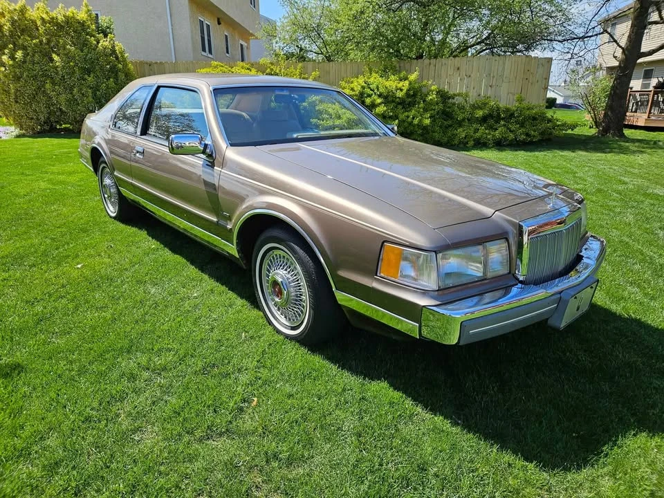 1985 Lincoln Continental Mark VII - Image 7 of 9