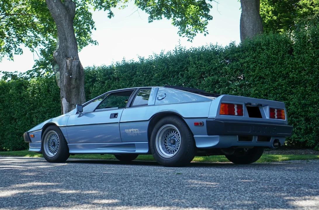 1985 Lotus Esprit Series 3 & Turbo - Image 6 of 6