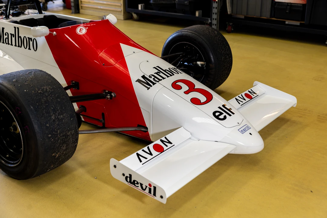 1987 March - Image 11 of 31