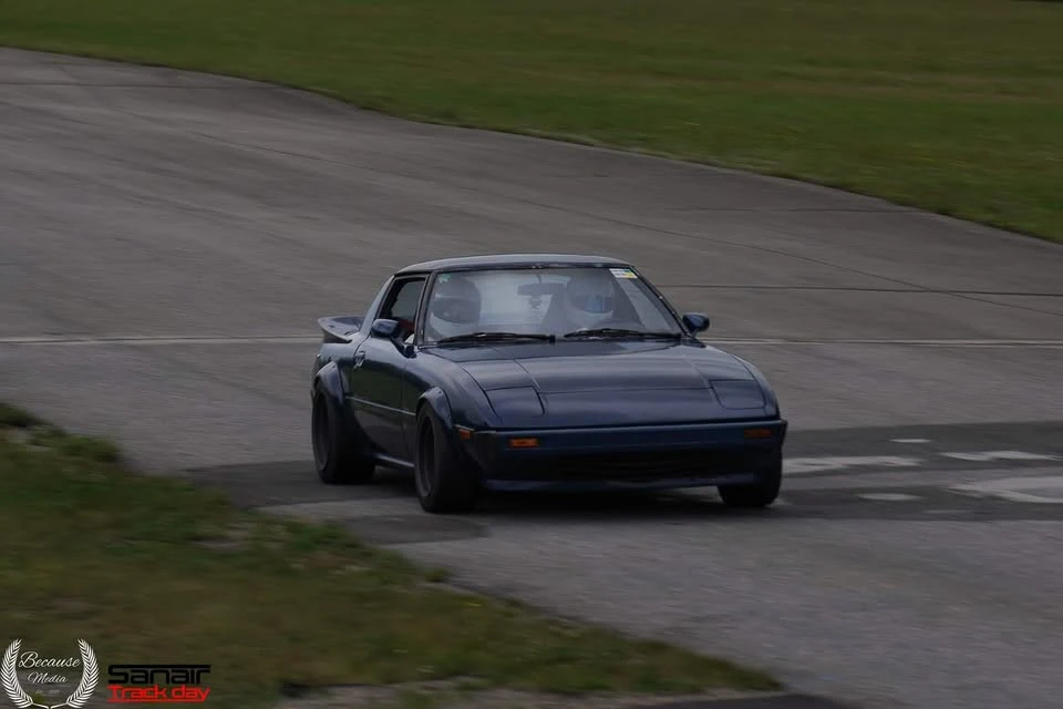 1985 Mazda RX-7 SA & FB - Image 2 of 10