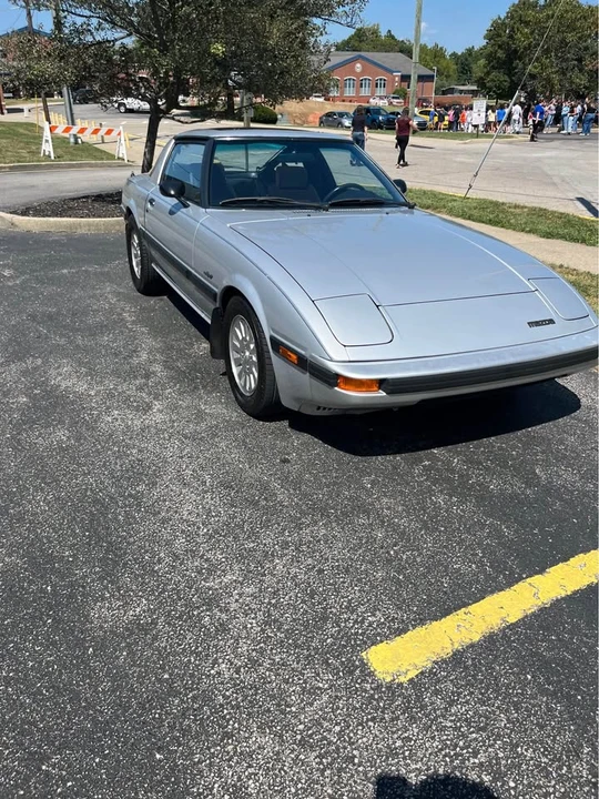 1985 Mazda RX-7 SA & FB - Image 2 of 4