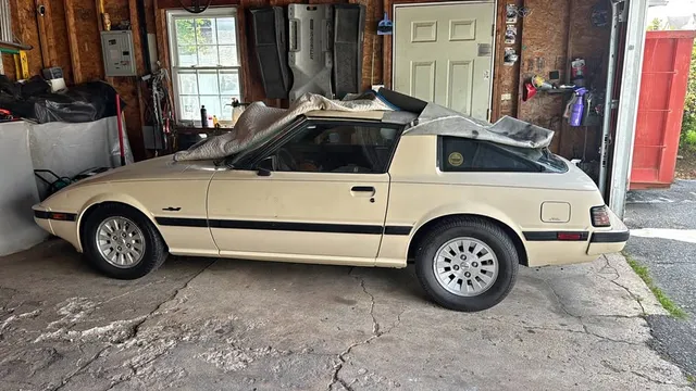 1985 Mazda RX-7 Coupe 2D