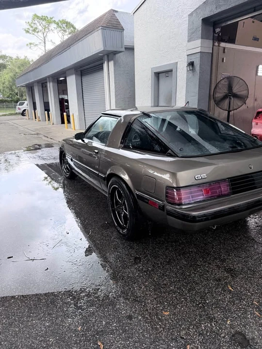 1985 Mazda RX-7 SA & FB - Image 5 of 10