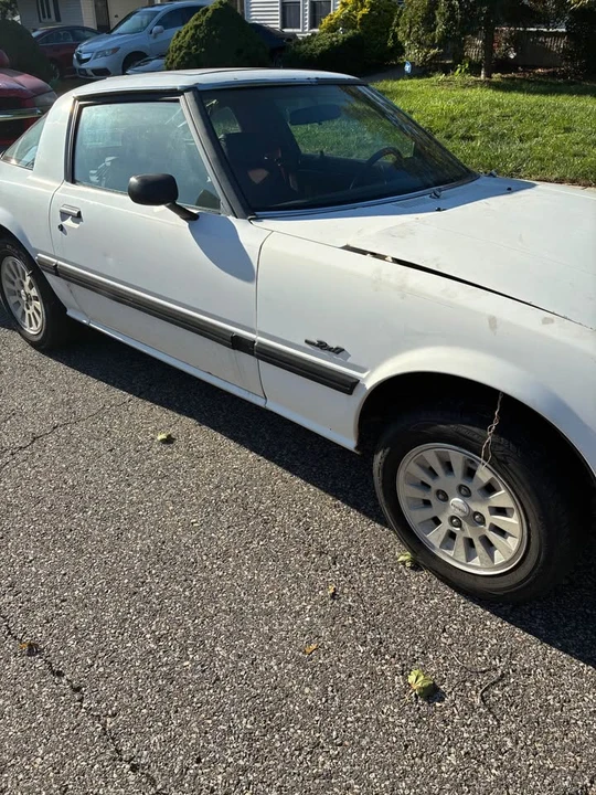 1985 Mazda RX-7 SA & FB - Image 5 of 6