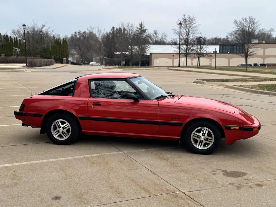 1985 Mazda RX-7 SA & FB - Image 10 of 31