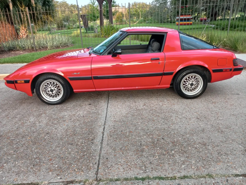 1985 Mazda RX-7 SA & FB - Image 10 of 31
