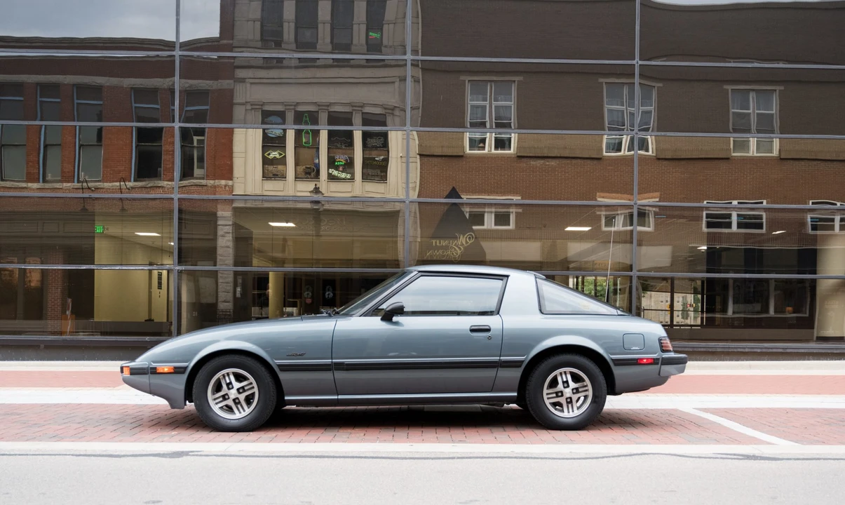 1985 Mazda RX-7 SA & FB - Image 28 of 31