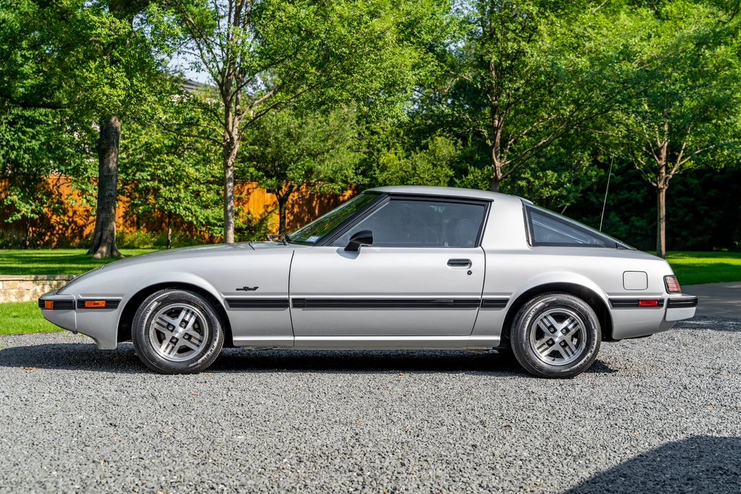 1985 Mazda RX-7 SA & FB - Image 2 of 31