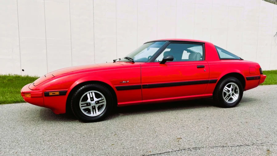 1985 Mazda RX-7 SA & FB - Image 2 of 29
