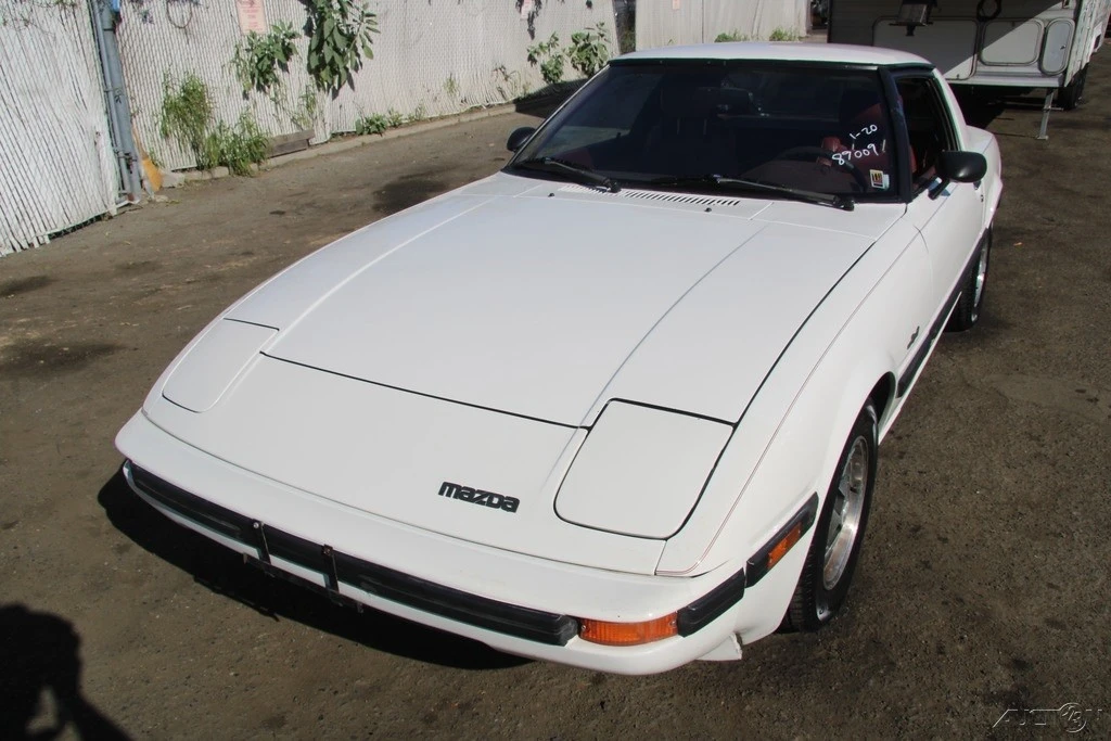 1985 Mazda RX-7 SA & FB - Image 2 of 21