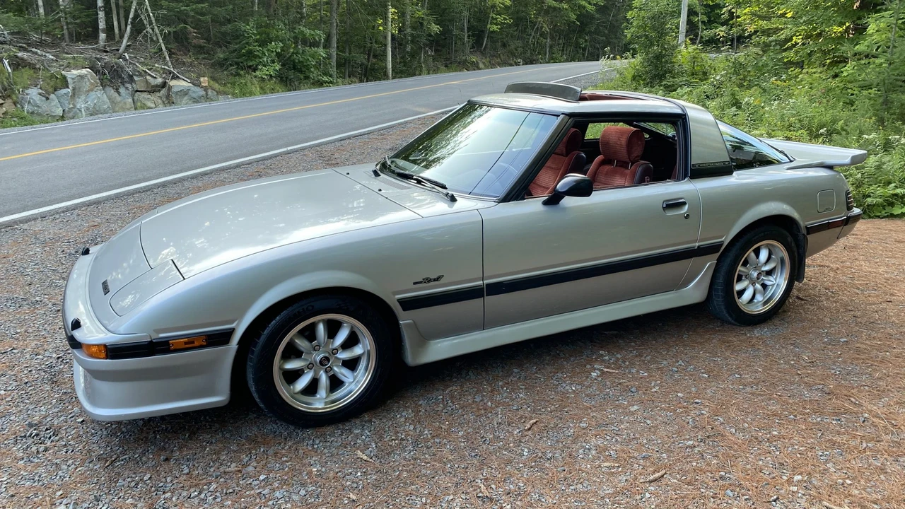 1985 Mazda RX-7 SA & FB - Image 2 of 31