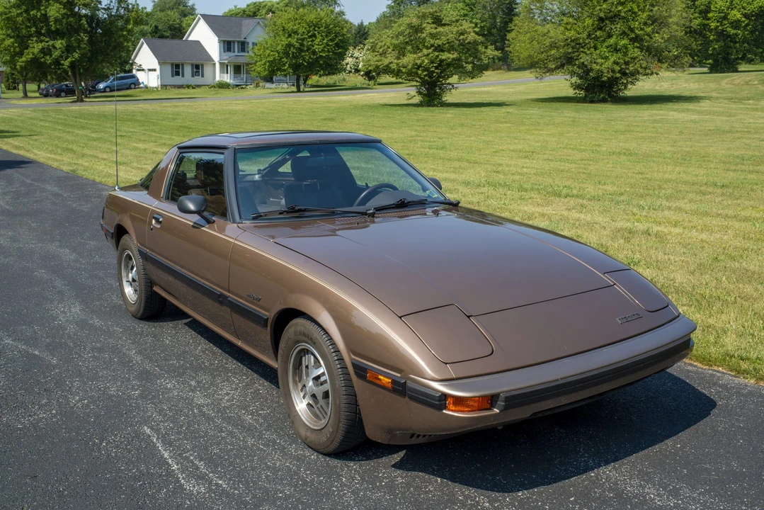 1985 Mazda RX-7 SA & FB - Image 2 of 31