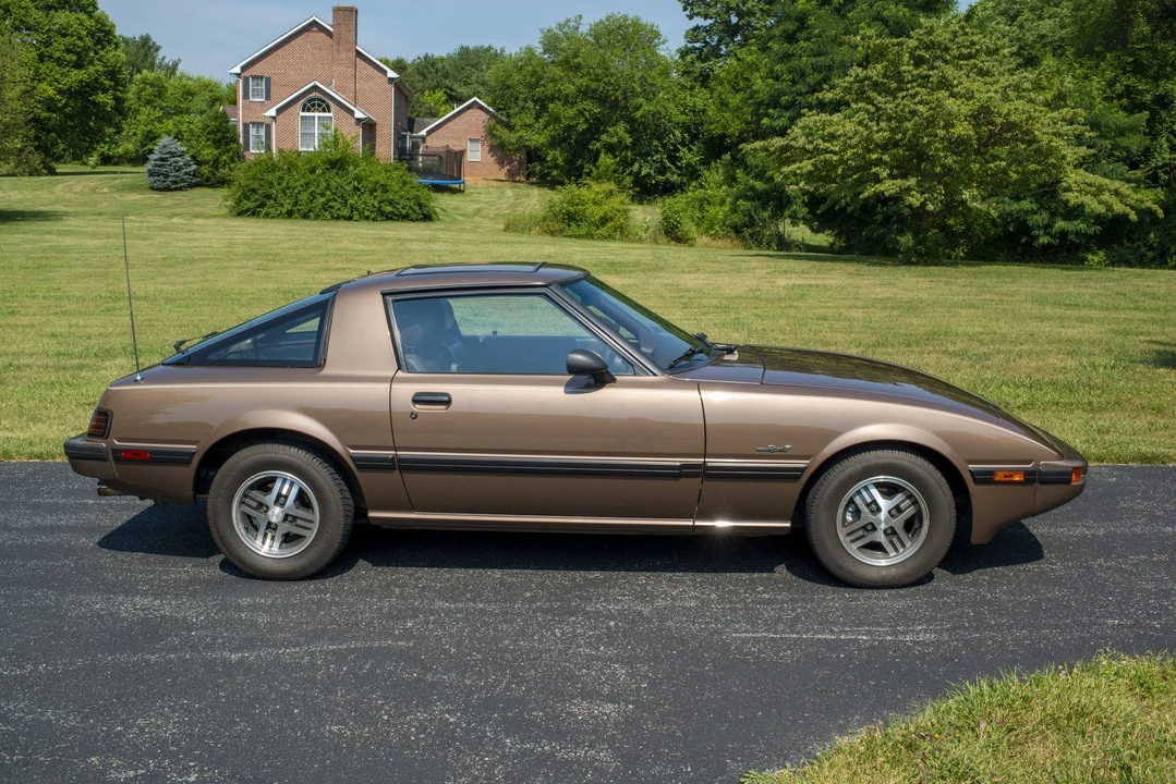 1985 Mazda RX-7 SA & FB - Image 10 of 31