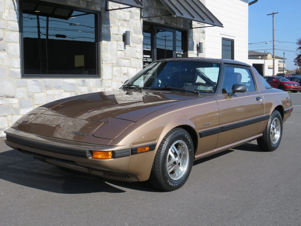 1985 Mazda RX-7 SA & FB - Image 2 of 31