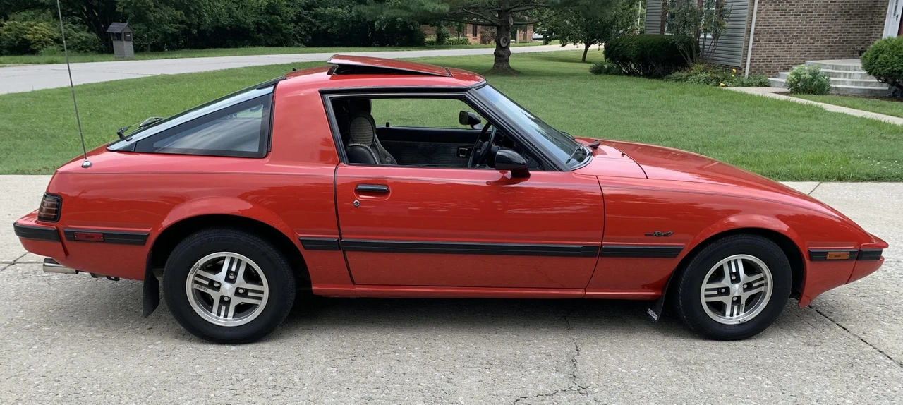 1985 Mazda RX-7 SA & FB - Image 9 of 31