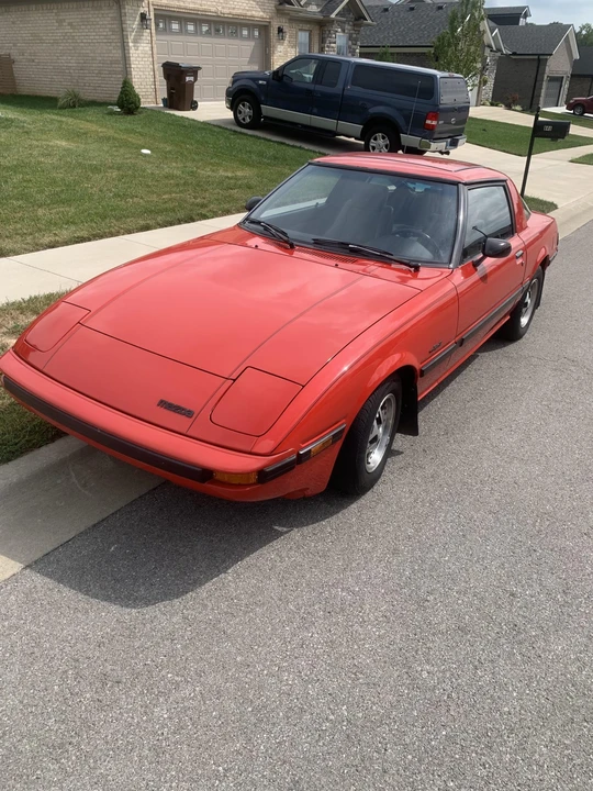 1985 Mazda RX-7 SA & FB - Image 2 of 31