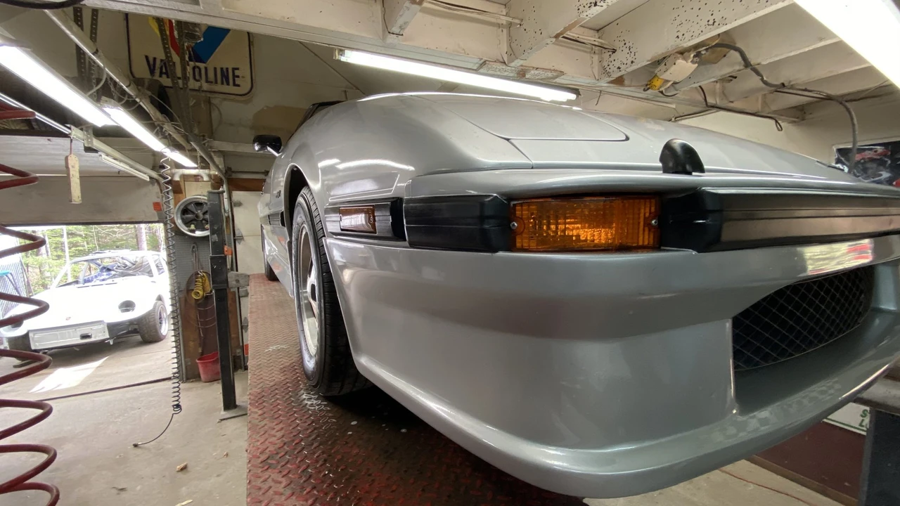 1985 Mazda RX-7 SA & FB - Image 25 of 31