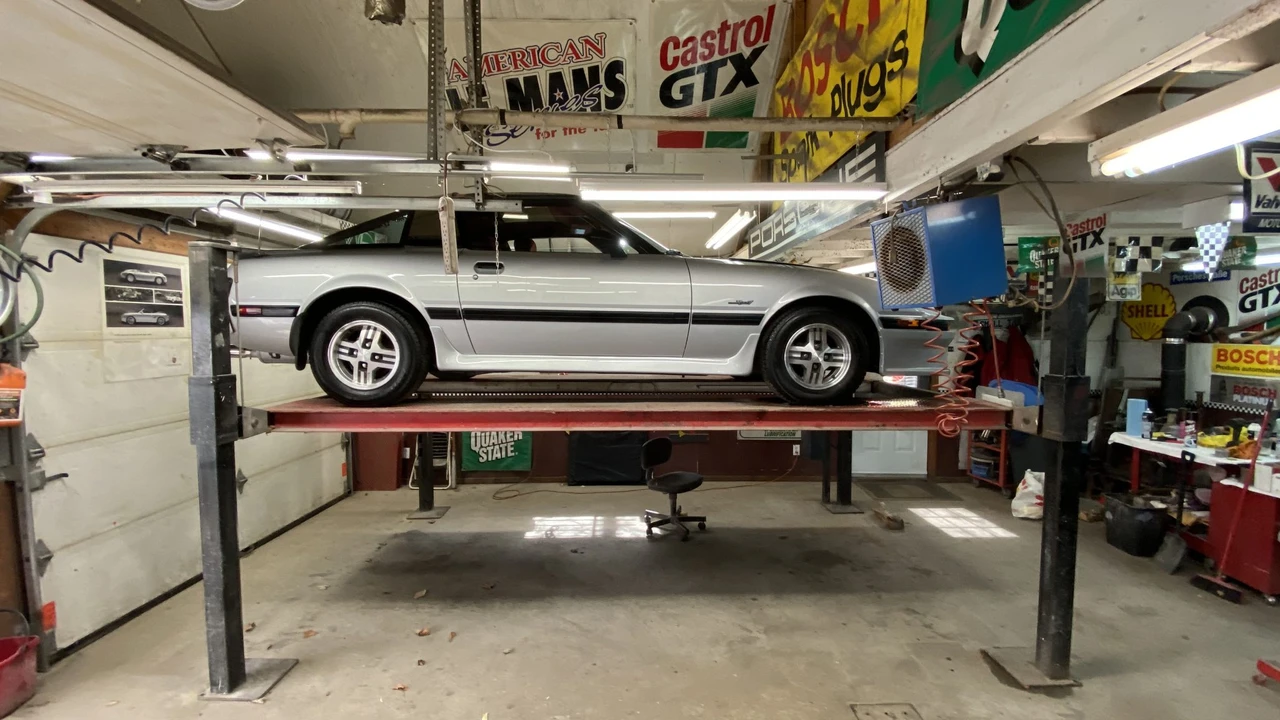 1985 Mazda RX-7 SA & FB - Image 10 of 31