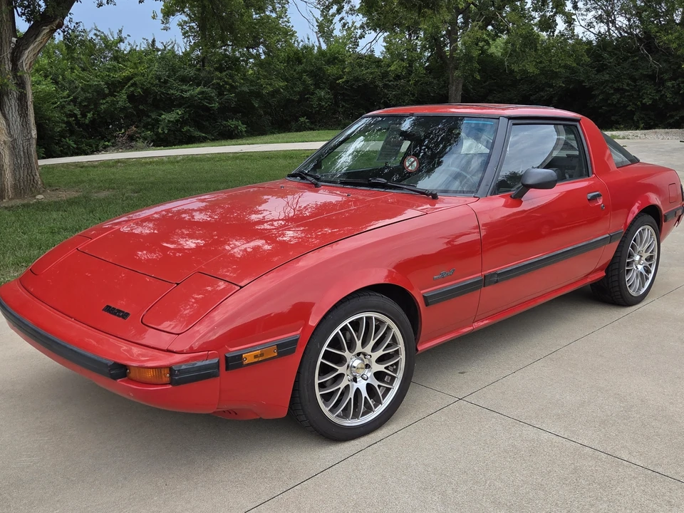 1985 Mazda RX-7 SA & FB - Image 2 of 31