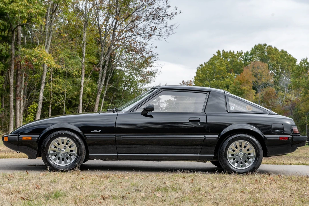 1985 Mazda RX-7 SA & FB - Image 2 of 31