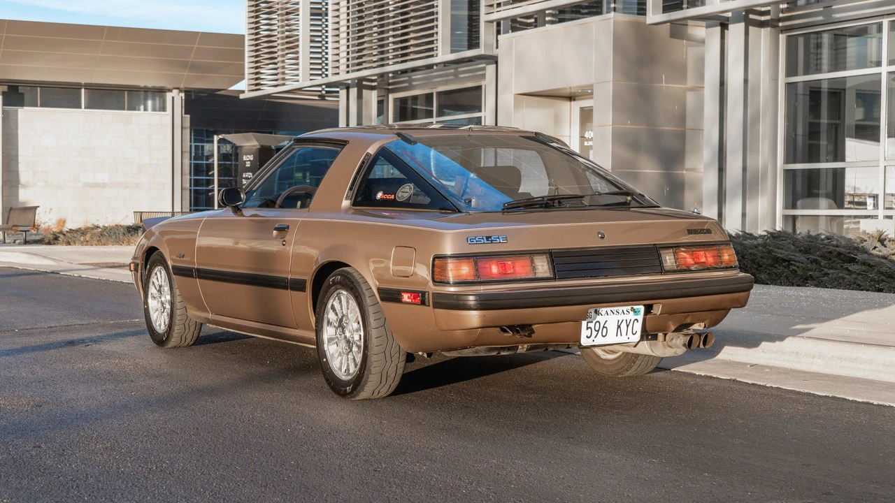 1985 Mazda RX-7 SA & FB - Image 9 of 31