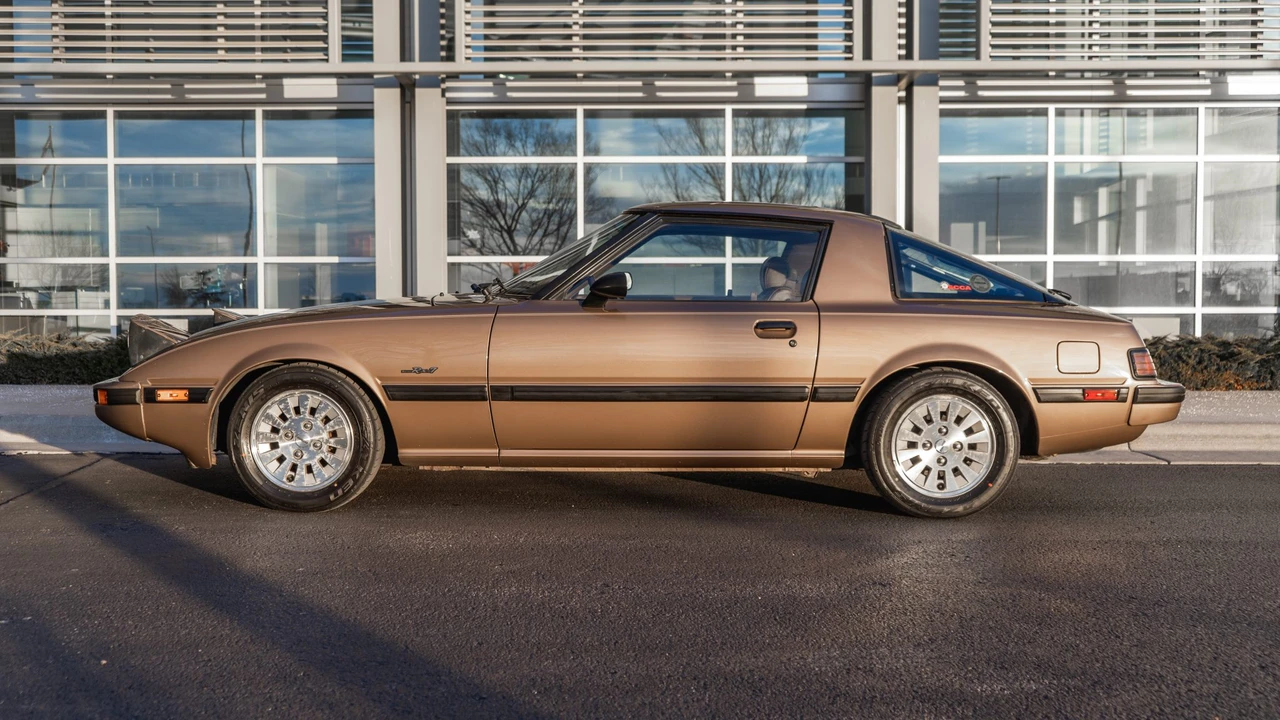 1985 Mazda RX-7 SA & FB - Image 7 of 31