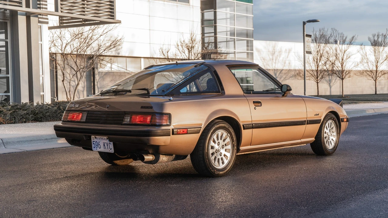 1985 Mazda RX-7 SA & FB - Image 13 of 31