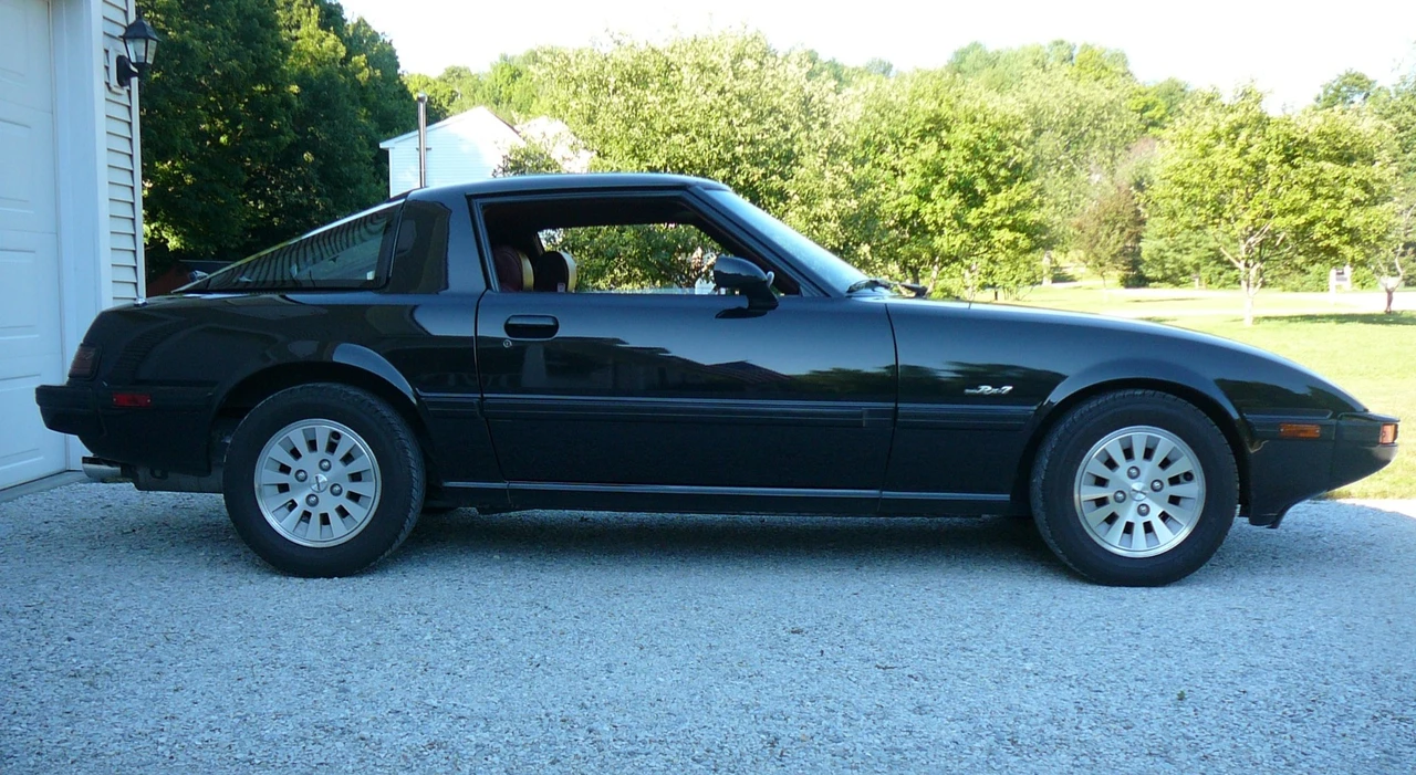 1985 Mazda RX-7 SA & FB - Image 14 of 31