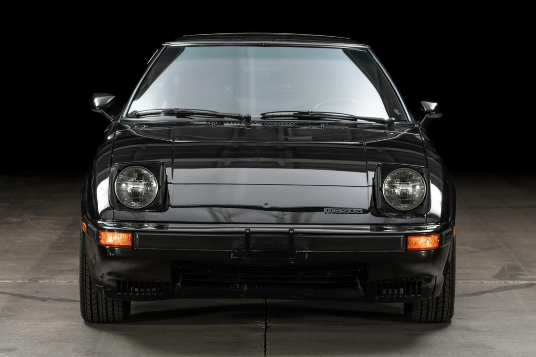 1985 Mazda RX-7 SA & FB - Image 2 of 31