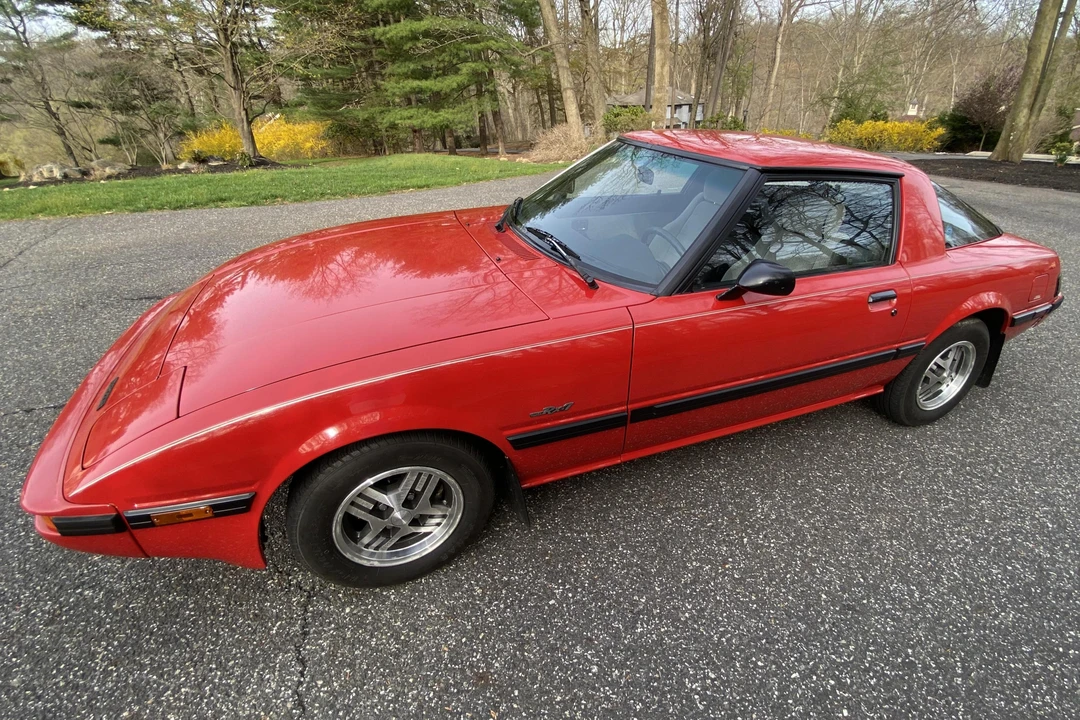1985 Mazda RX-7 SA & FB - Image 2 of 31