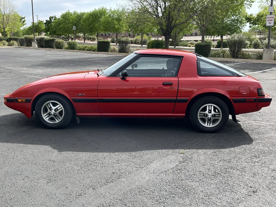 1985 Mazda RX-7 SA & FB - Image 10 of 31