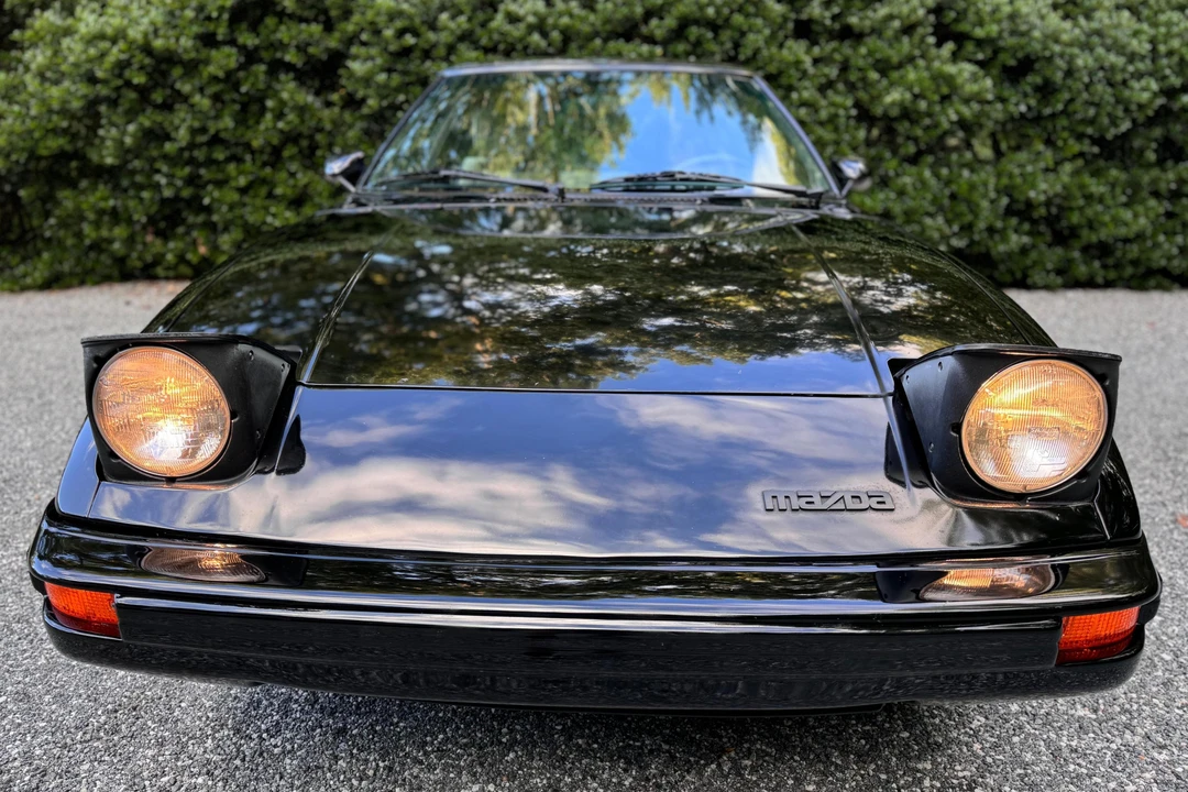 1985 Mazda RX-7 SA & FB - Image 2 of 31