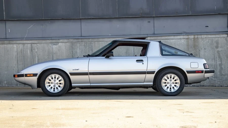 1985 Mazda RX-7 SA & FB - Image 2 of 26