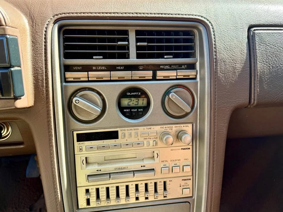 1985 Mazda RX-7 SA & FB - Image 10 of 14