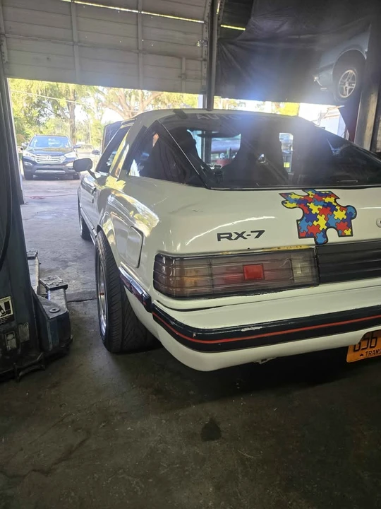1985 Mazda RX-7 SA & FB - Image 9 of 12