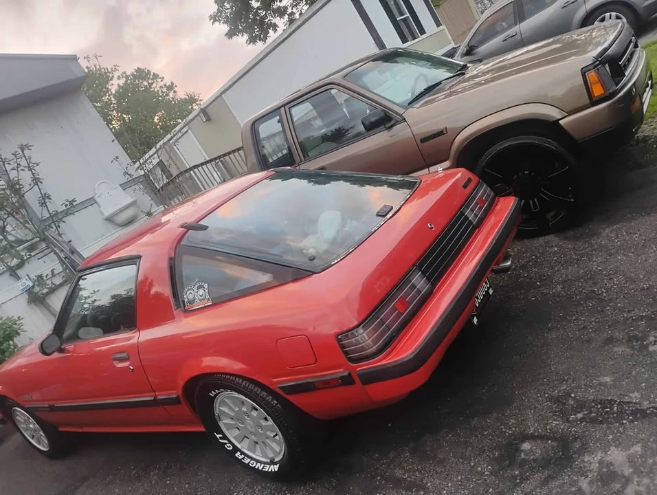 1985 Mazda RX-7 SA & FB - Image 7 of 12