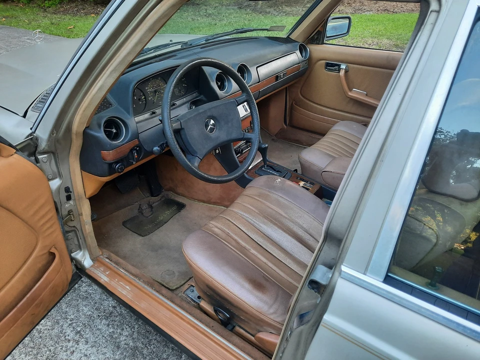 1985 Mercedes-Benz W123 Wagon (S123) - Image 12 of 15