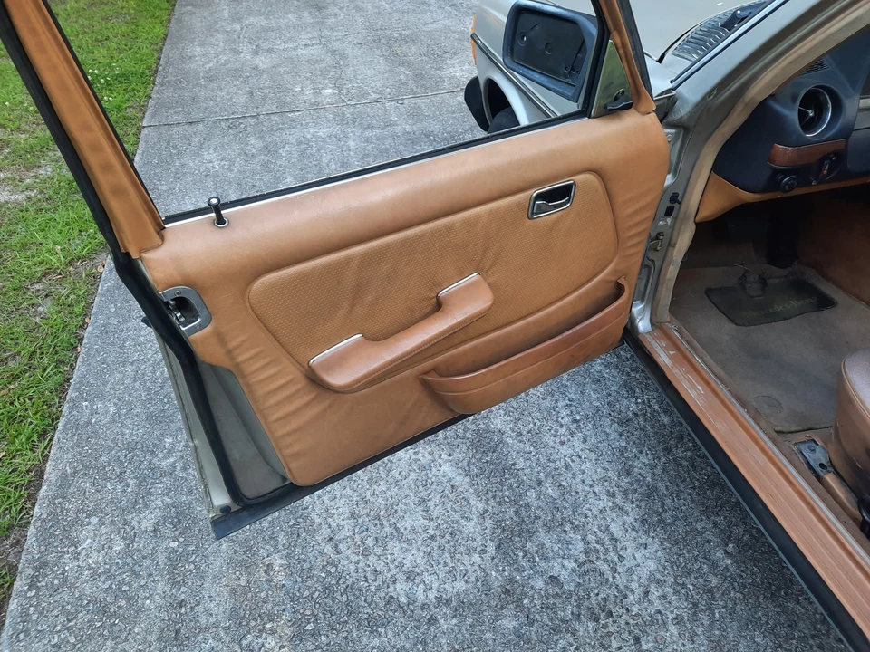 1985 Mercedes-Benz W123 Wagon (S123) - Image 11 of 15