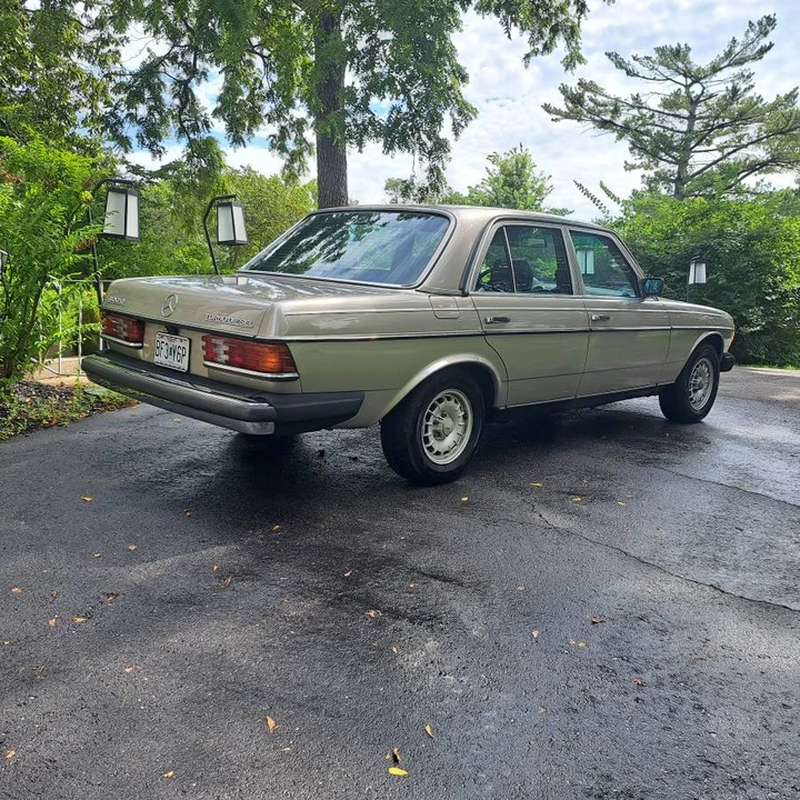 1985 Mercedes-Benz W124 E-Class - Image 5 of 19
