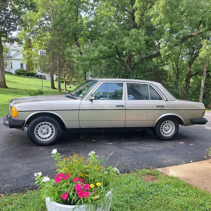 1985 Mercedes-Benz W124 E-Class - Image 8 of 19